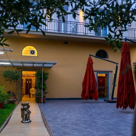 Bed and Breakfast Bocca Di Bacco Cimitile Exterior foto