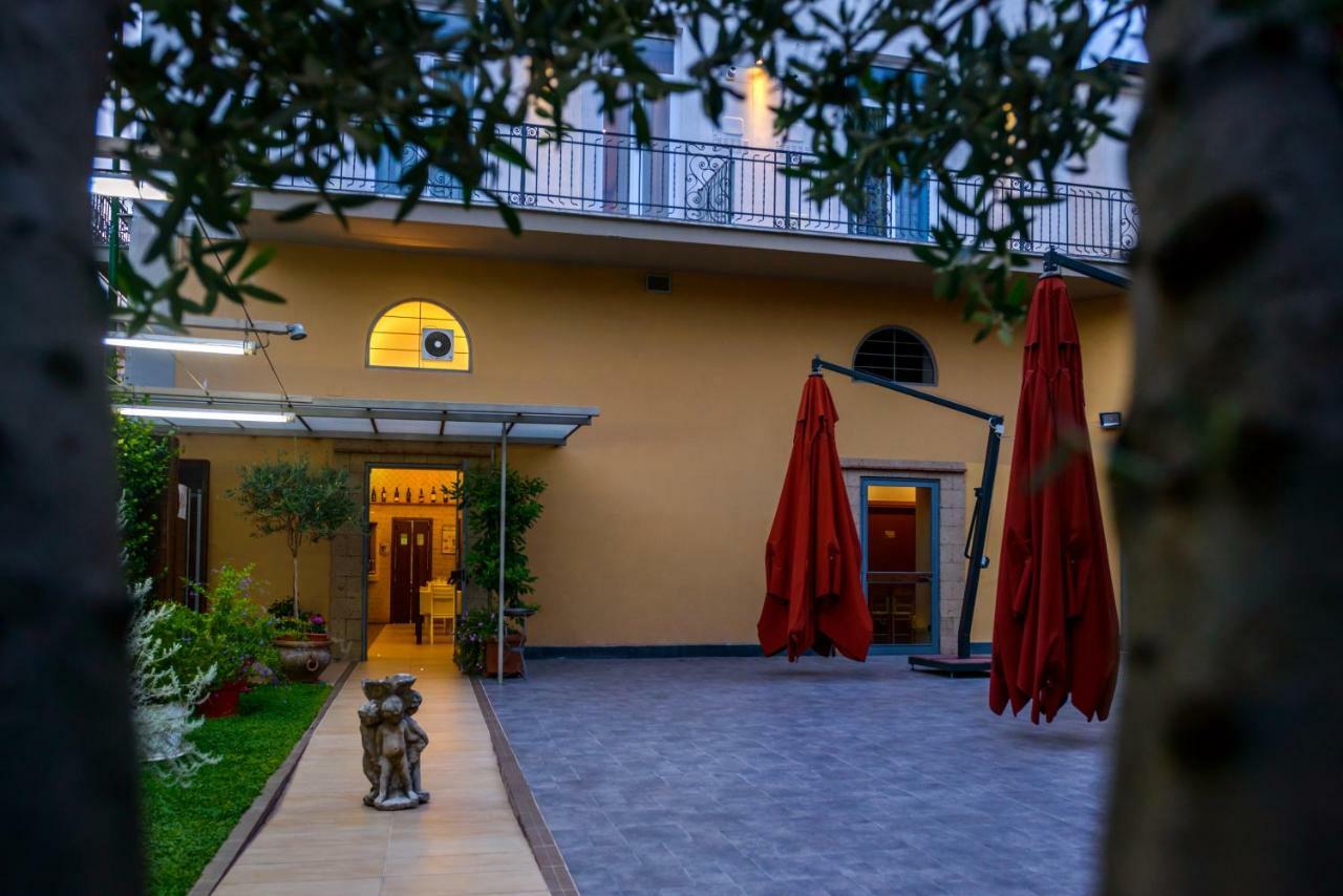 Bed and Breakfast Bocca Di Bacco Cimitile Exterior foto